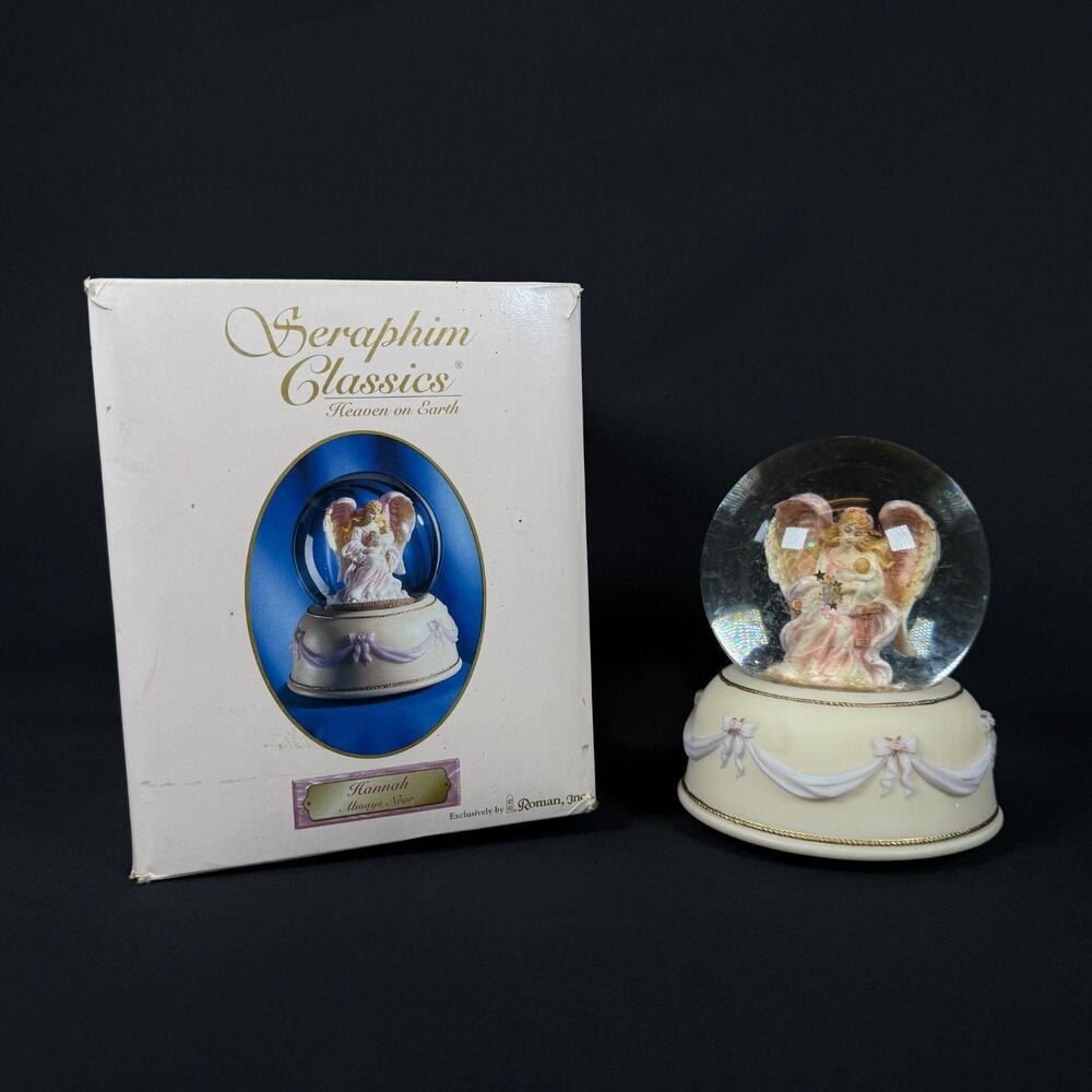 Seraphim Classics Friendship Musical Waterglobe #96698 1999 by Roman Inc
